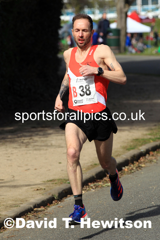 Senior Mens Northern 12 Stage Road Relay, 2022 Northern 12 and 6 Stage Road Relays,  Birkenhead Park, Birkenhead, Wirral.  Photo: David T. Hewitson/Sports for All Pics